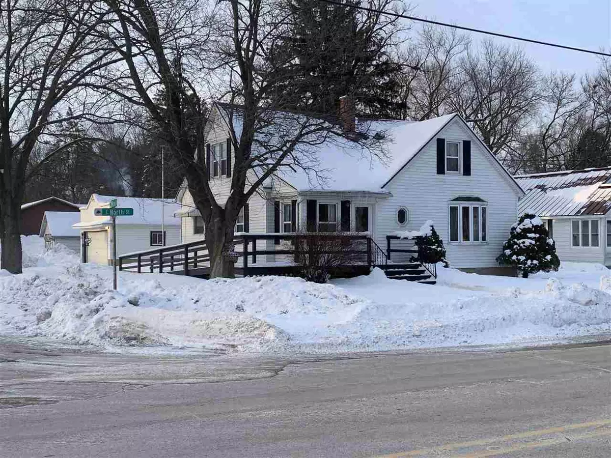 Poynette, WI 53955,526 E North St