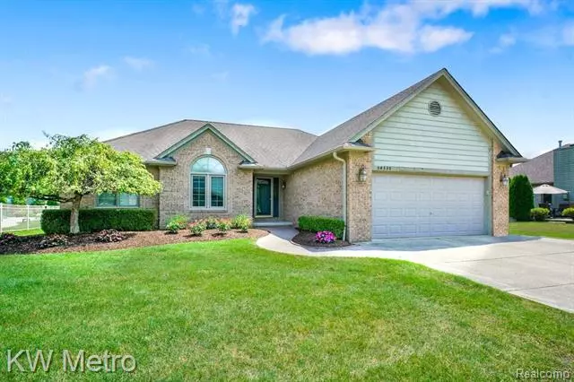 2908 CHIPPEWA CRT, Troy, MI 48085