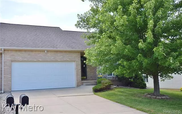 6060 BELMONT CRT, Grand Blanc, MI 48439