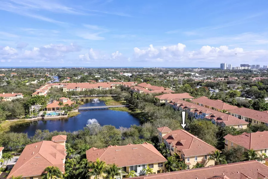 2414 San Pietro CIR, Palm Beach Gardens, FL 33410