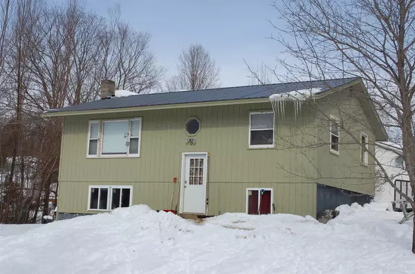 7 Cross ST, Barre Town, VT 05641