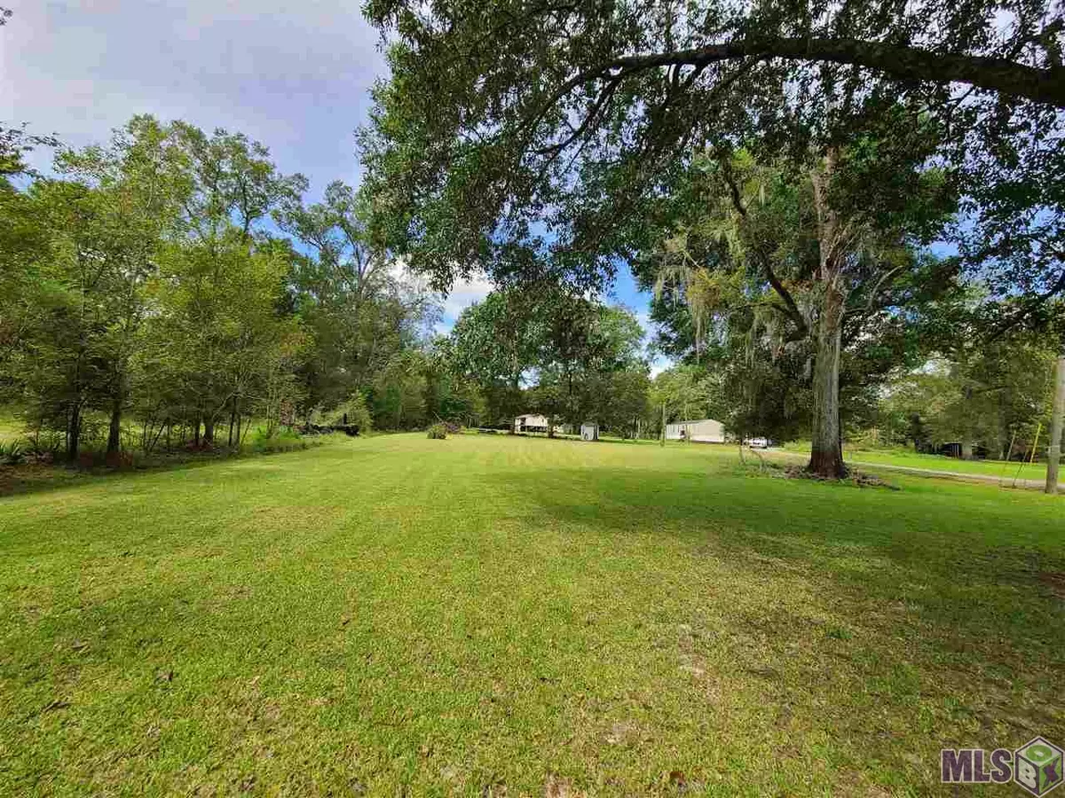 St Amant, LA 70774,12235 PETER BOURGEOIS RD