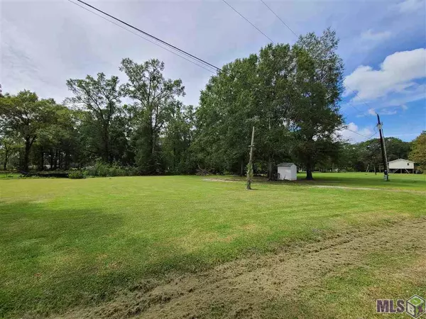 St Amant, LA 70774,12235 PETER BOURGEOIS RD