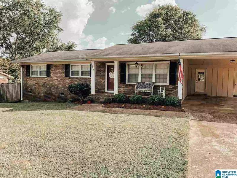 504 INGLEWOOD DR, Anniston, AL 36206