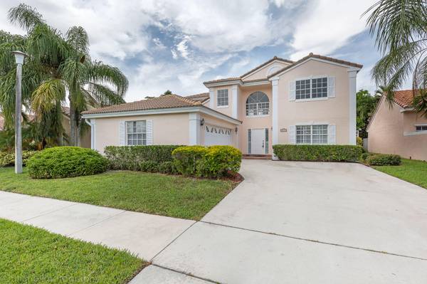 10676 Pebble Cove LN, Boca Raton, FL 33498