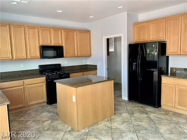 Las Vegas, NV 89149,9237 Longhorn Falls Court