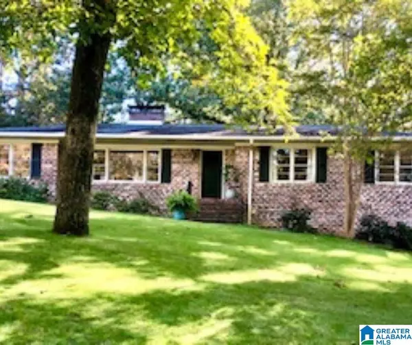 2701 VESTAVIA FOREST TERR, Vestavia Hills, AL 35216