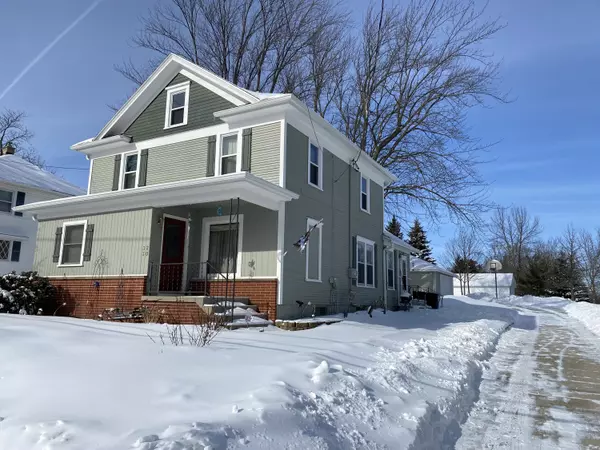 30 W Union Ave, Cedar Grove, WI 53013