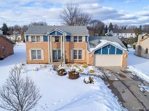 22264 MERIDIAN LN, Novi, MI 48375