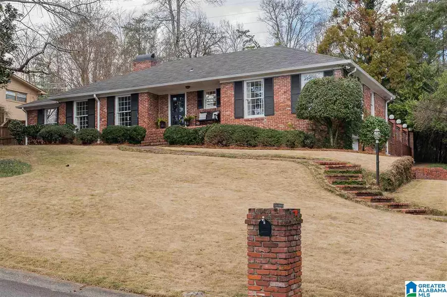 3328 N WOODRIDGE RD, Mountain Brook, AL 35223