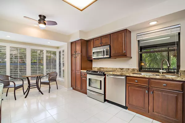 Jupiter, FL 33477,3940 Schooner Pointe DR 212