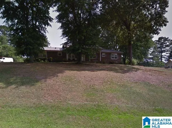 320 CHEROKEE TRL, Anniston, AL 36206