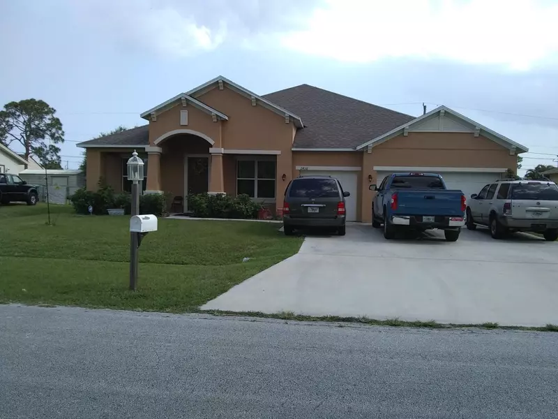 2438 SE Betty RD, Port Saint Lucie, FL 34952