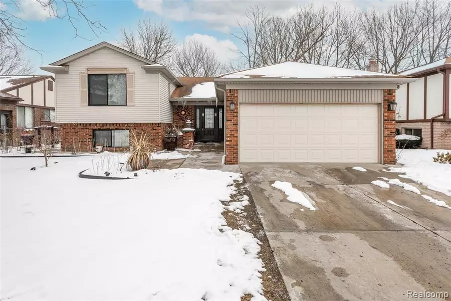 38396 FAIRFIELD Drive, Sterling Heights, MI 48310 3344