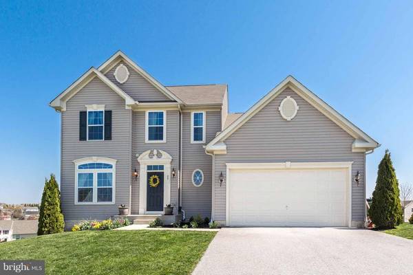 55 FLANDERS CT, Hanover, PA 17331