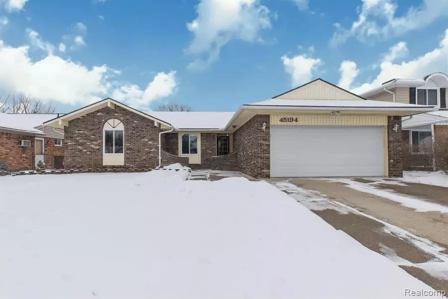 45194 N Spring Drive, Canton, MI 48187 2542