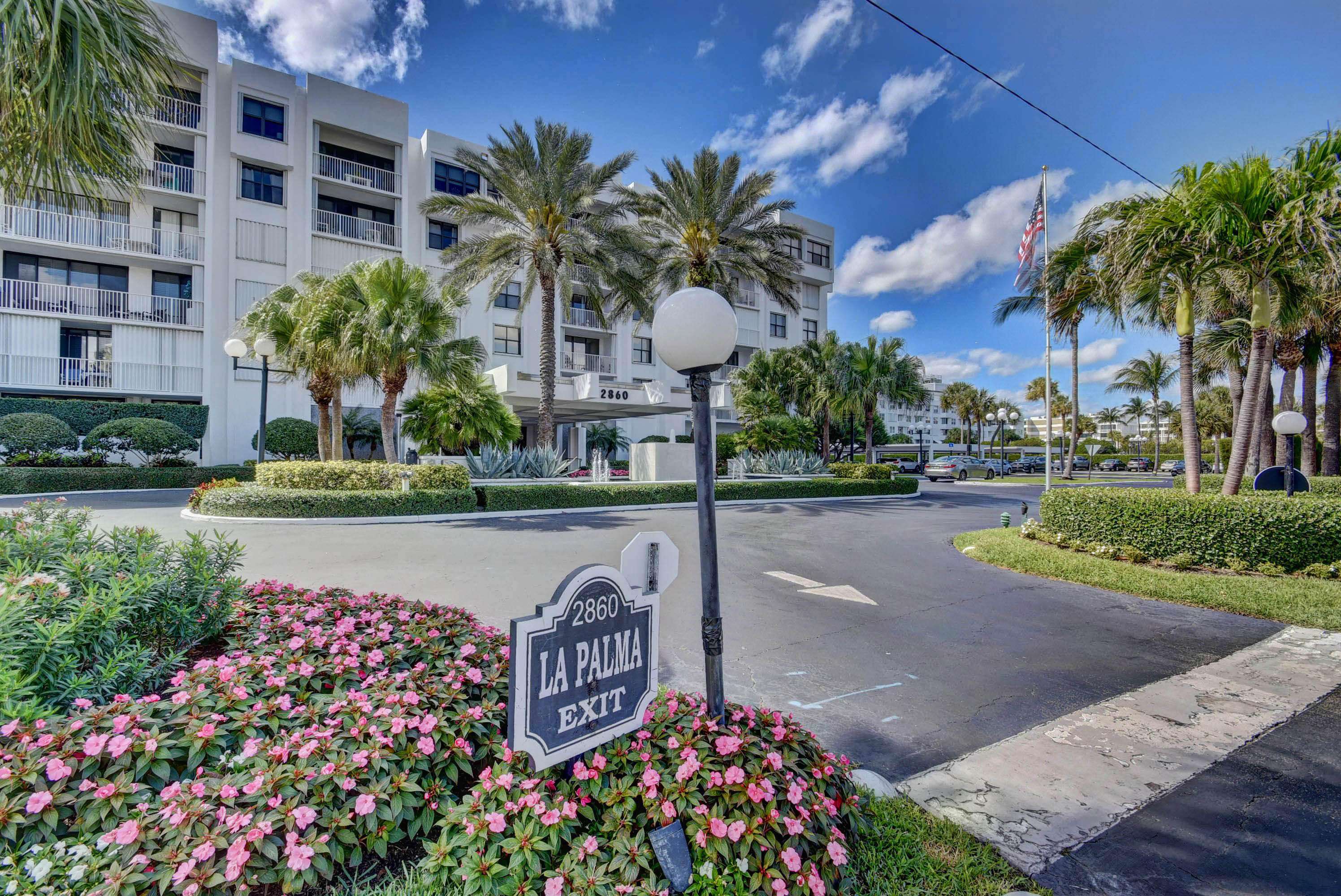 Palm Beach, FL 33480,2860 S Ocean BLVD 612