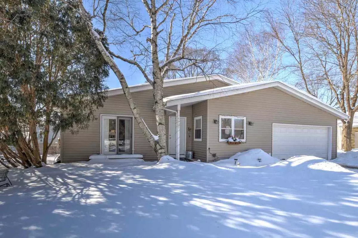 Madison, WI 53714,4905 Twin Oaks Dr