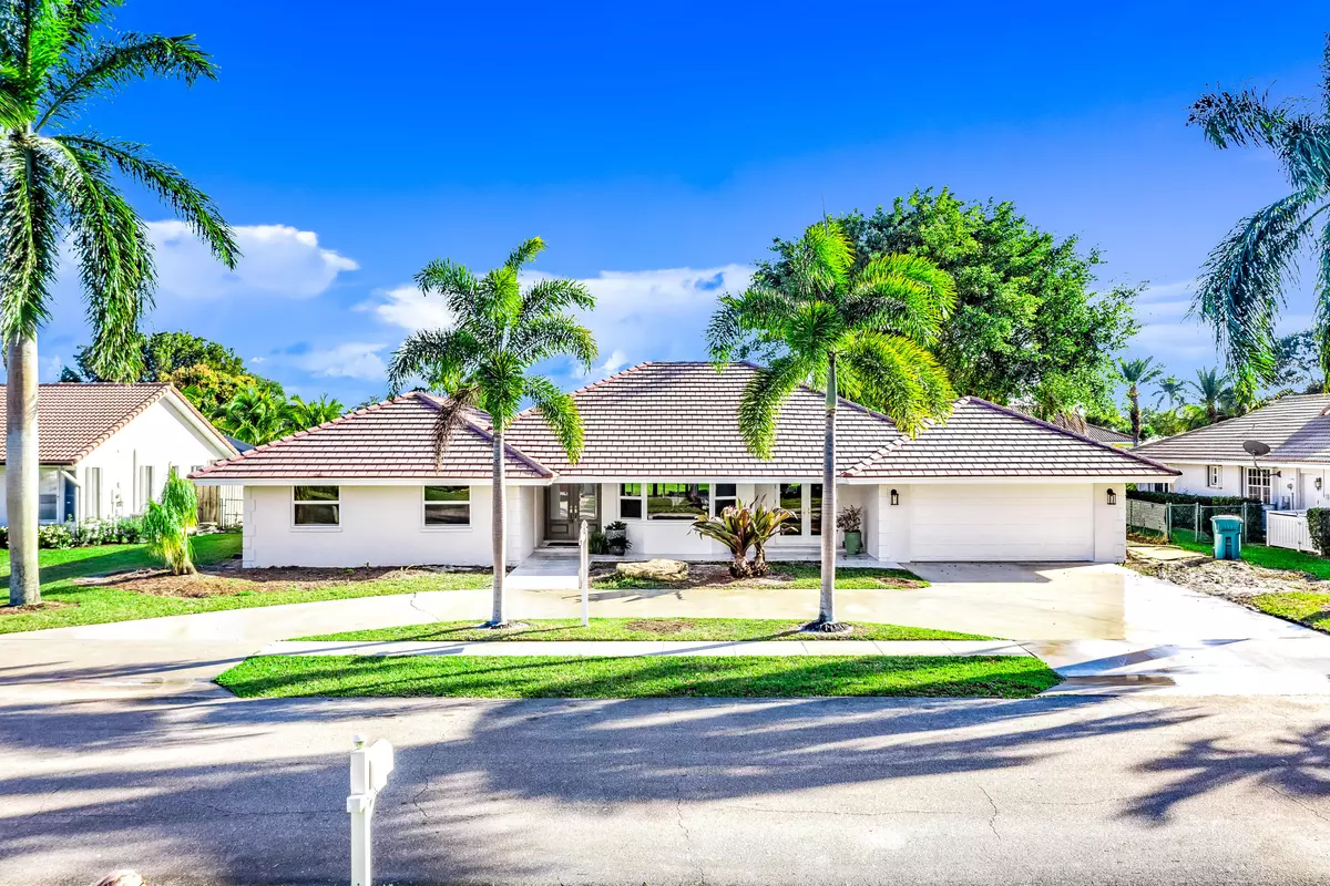 Boynton Beach, FL 33435,822 SW 33rd PL