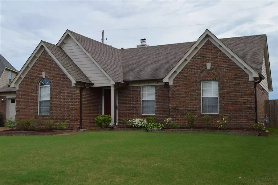 9733 KINGS BRIDGE CV, Lakeland, TN 38002