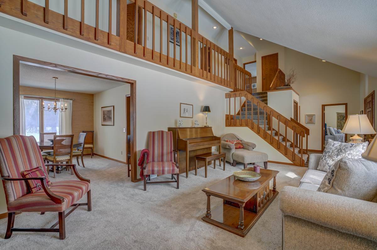 Oregon, WI 53575,6158 Knollwood Dr
