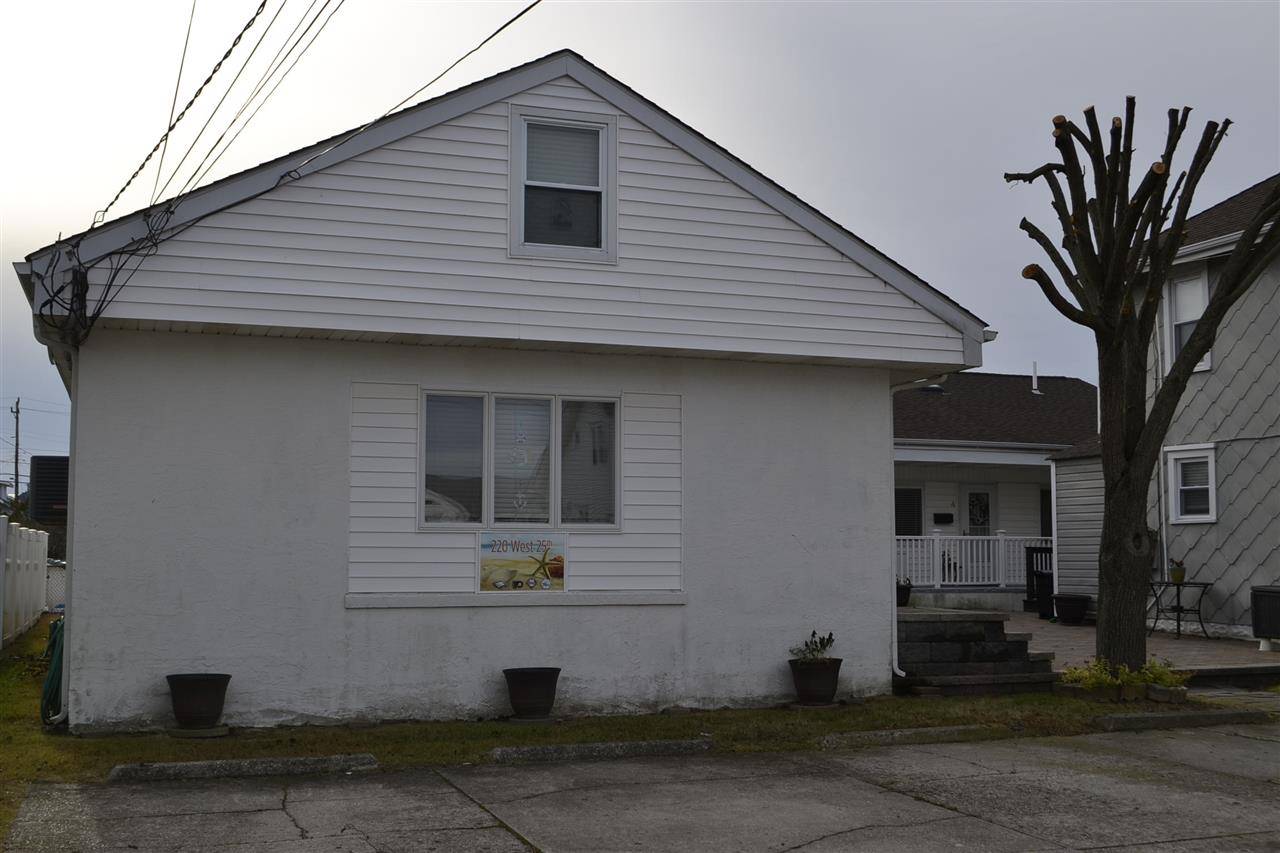 220 W 25th Avenue, North Wildwood, NJ 08260-2572