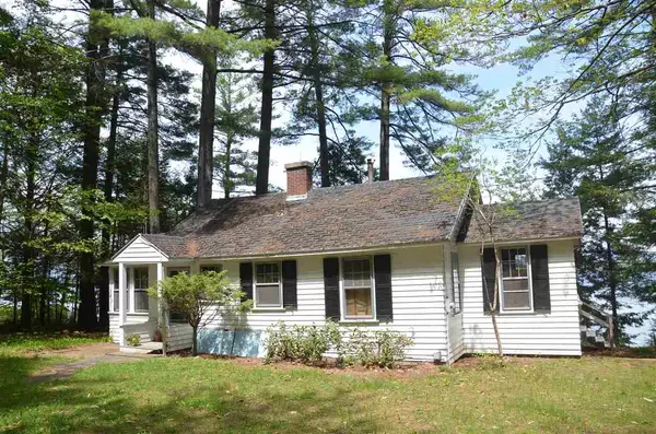 8 Broadview TER, Gilford, NH 03249