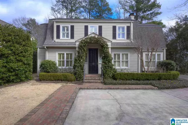 15 W MONTCREST DR, Mountain Brook, AL 35213