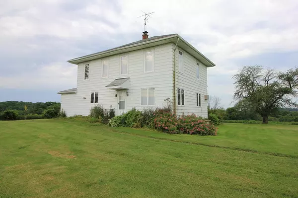 Viroqua, WI 54665,S5389 Cook Hill Rd