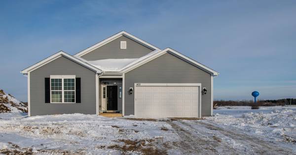 403 Chesterfield CT Unit ''Grant'', Williams Bay, WI 53191