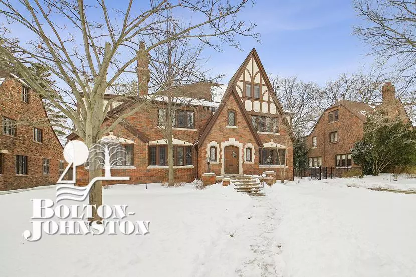 1251 Three Mile, Grosse Pointe Park, MI 48230