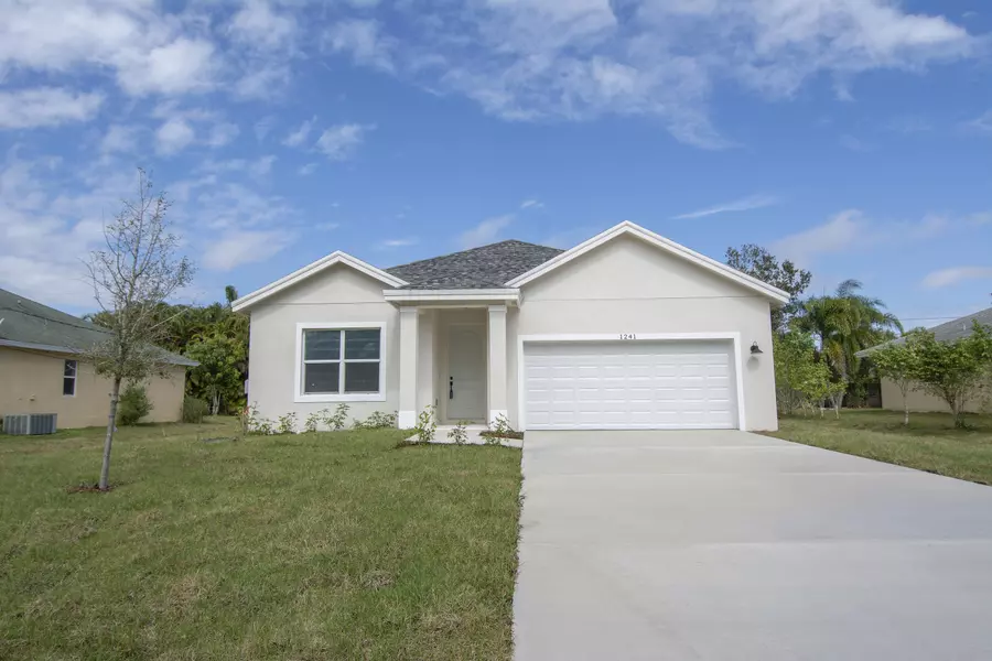 1241 SW Albenga AVE, Port Saint Lucie, FL 34953