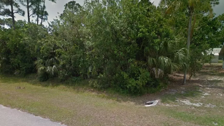 Fort Pierce, FL 34951,7001 Fort Walton AVE