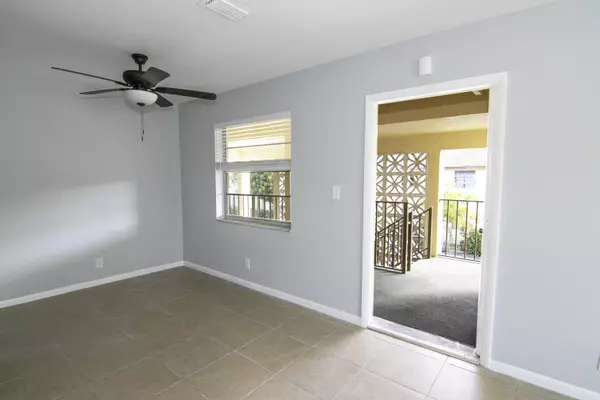 Lake Worth Beach, FL 33460,1754 2nd AVE 212