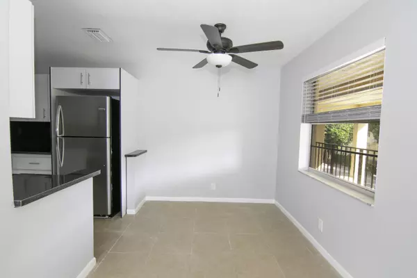 Lake Worth Beach, FL 33460,1754 2nd AVE 212