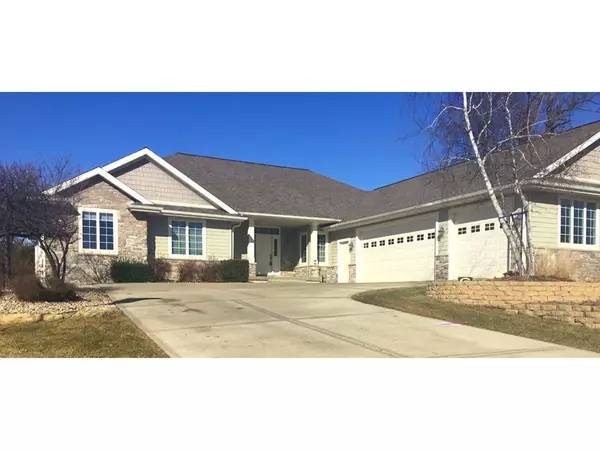 3038 BUNKER VIEW, Sun Prairie, WI 53590