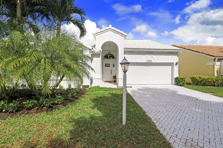 10145 Aspen WAY, Palm Beach Gardens, FL 33410