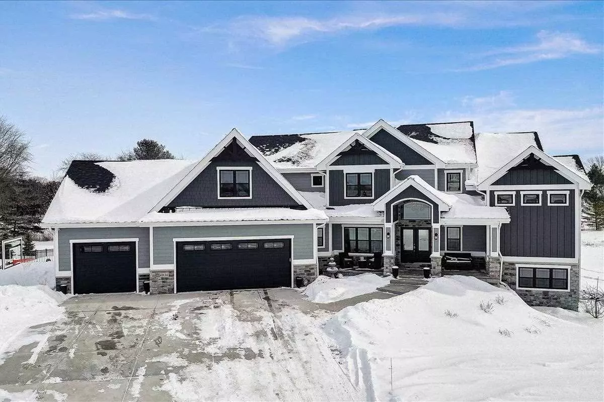 Sun Prairie, WI 53590,6826 Karolina Way