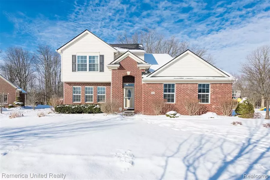 747 ASHTON WOODS Drive, Canton Twp, MI 48187