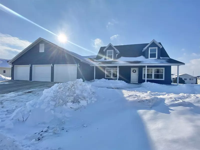 706 East St, Clinton, WI 53525-9053