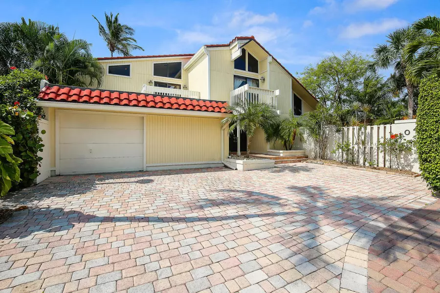 104 Sunfish LN, Jupiter, FL 33477