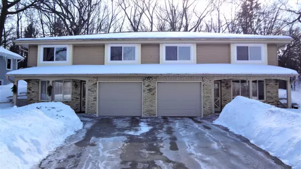 2540 Pebble Valley Rd Unit 2542, Waukesha, WI 53188