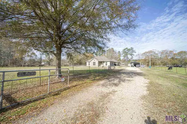 Denham Springs, LA 70726,14015 LEDOUX LN