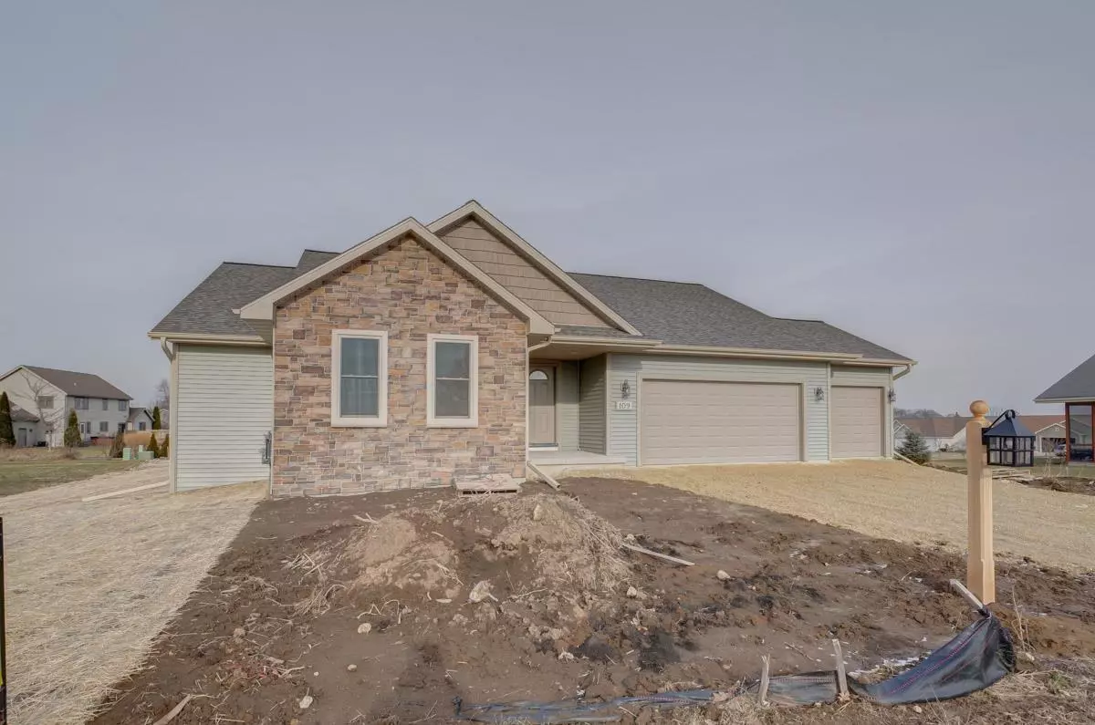 Columbus, WI 53925,109 Vista Cir