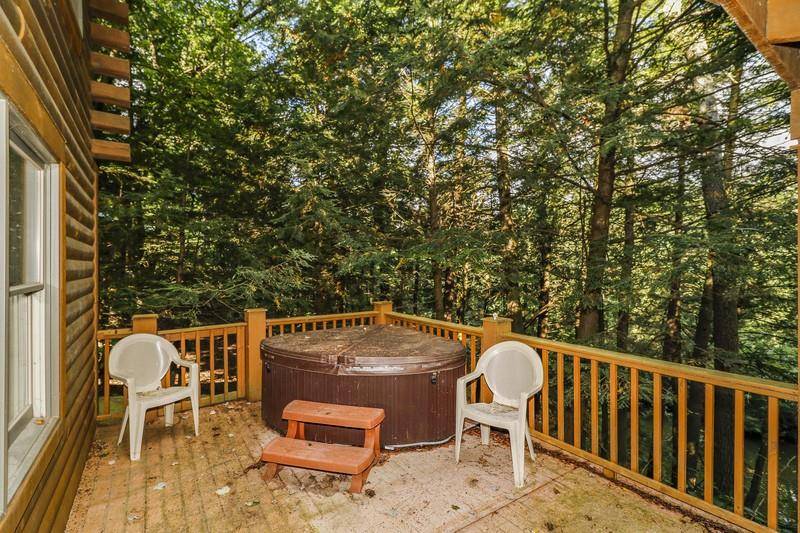 Baraboo, WI 53913-0000,215 Alcan Dr