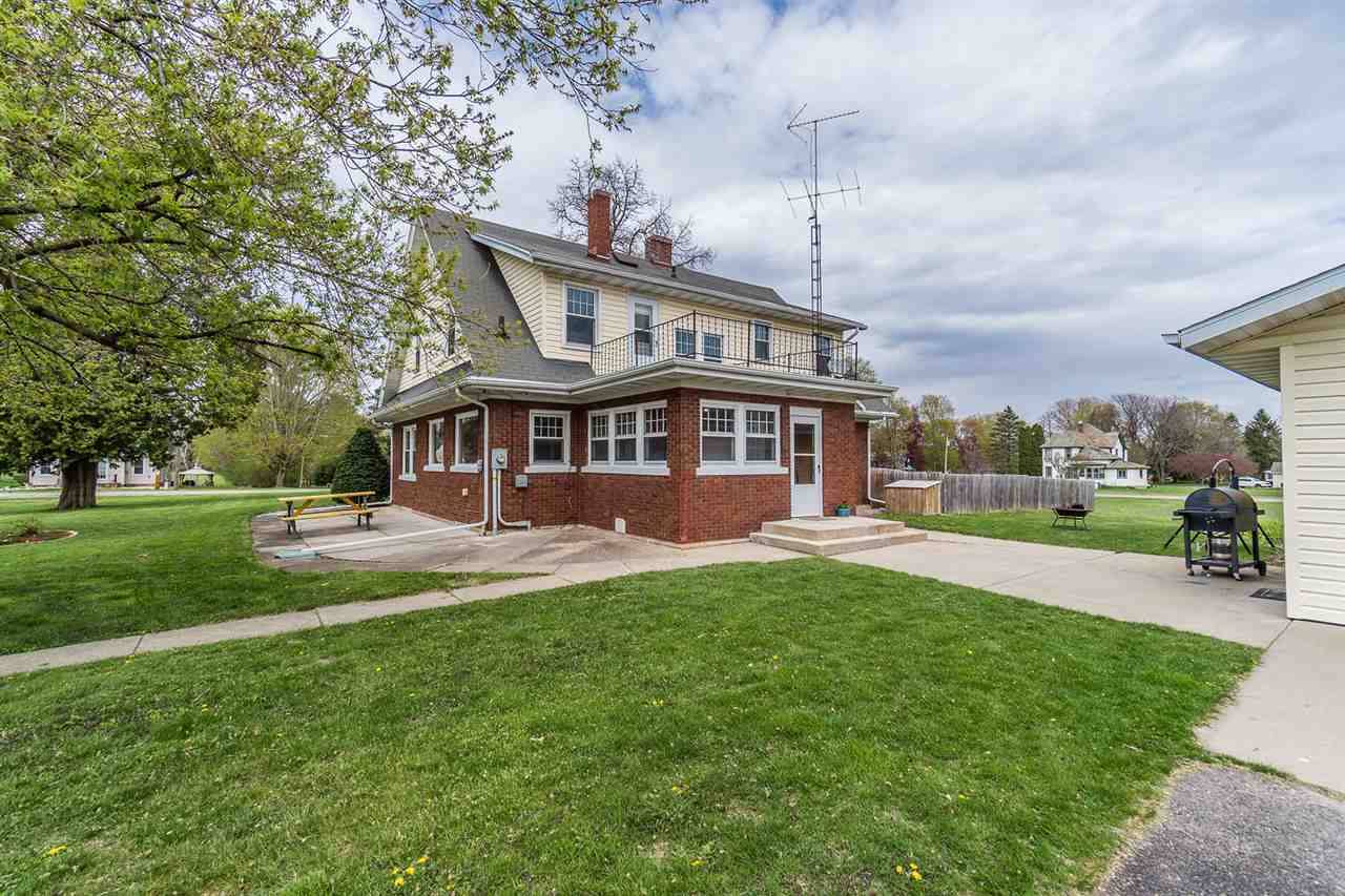 Baraboo, WI 53913,1201 Carpenter St