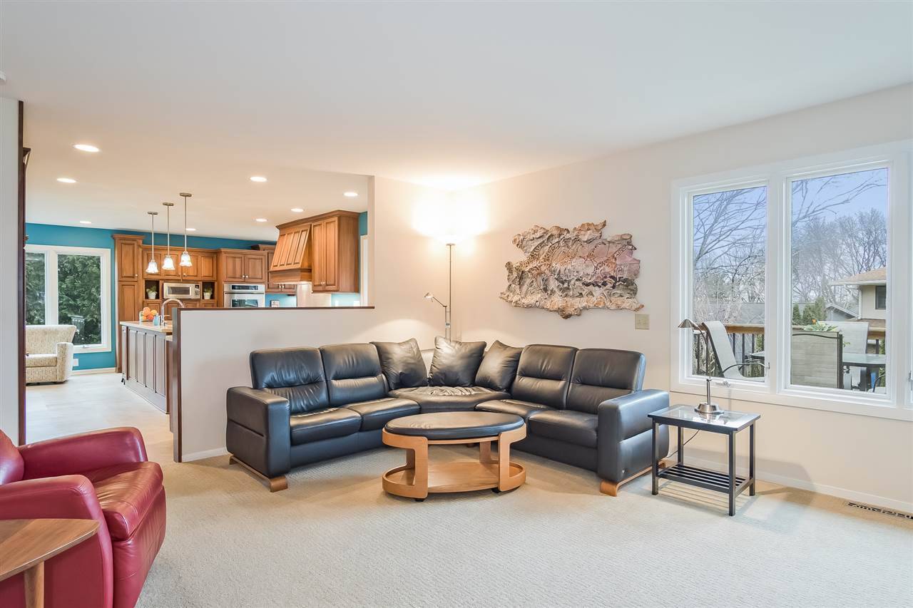 Madison, WI 53717,6 Springwood Cir