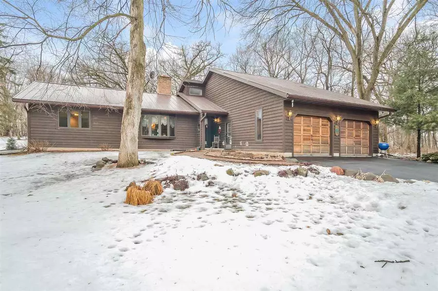 5363 COUNTY ROAD TT, Marshall, WI 53559