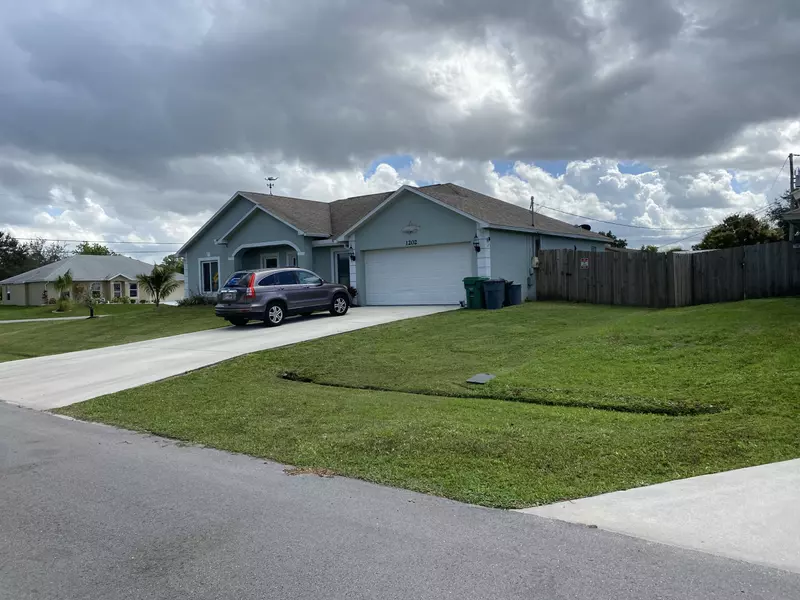 1202 SW Albenga AVE, Port Saint Lucie, FL 34953