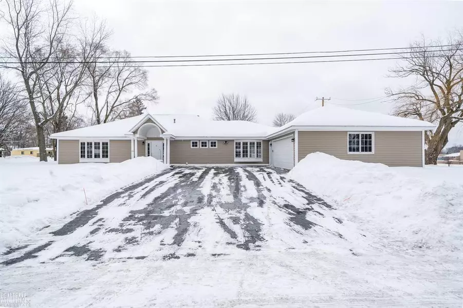 6399 Eastlawn, Clarkston, MI 48346